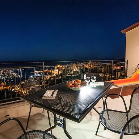 Sicilia Ovest - Terrazza Orologio E Terrazza Sul Mare Apartment