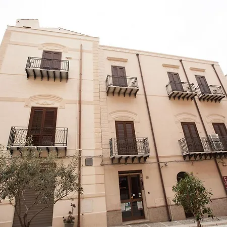 Sicilia Ovest - Terrazza Orologio E Terrazza Sul Mare Apartment