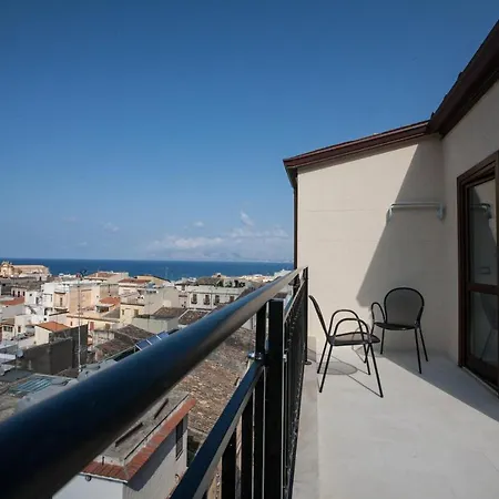 Sicilia Ovest - Terrazza Orologio E Terrazza Sul Mare Apartment